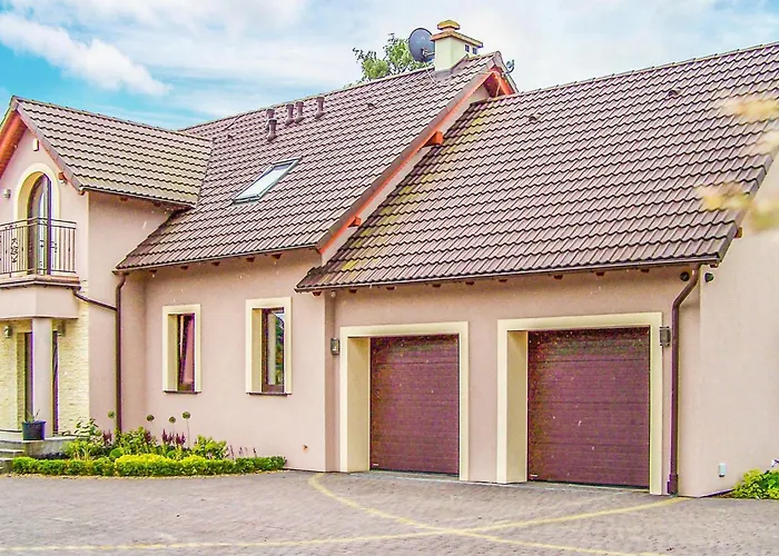 4 Bedroom In * Semlin