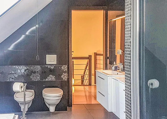 4 Bedroom In Hébergement de vacances Semlin